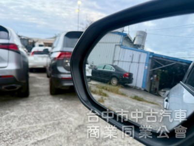 ALTIS 油電  配備 ikey 摸門  ACC跟車 摸門 盲點 車道偏移 恆溫 防滑 