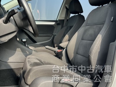 2010年 Volkswagen MK6 GOLF 2.0 TDI 美車原鈑件 低里程