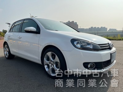 2010年 Volkswagen MK6 GOLF 2.0 TDI 美車原鈑件 低里程