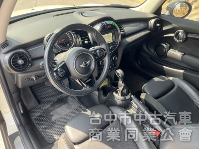 2017年2018年式 汎德總代理 MINI F56 HATCH Cooper 1.5 3D 一手美車 原鈑件 超低里程