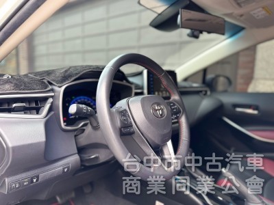 2021．Toyota．Altis GR 油電．白色．第三方認證