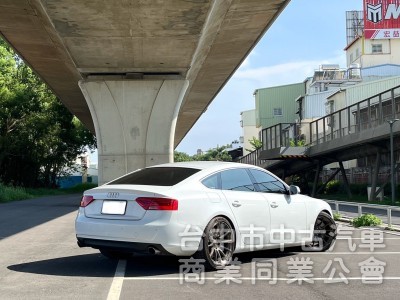 2014．AUDI．A5．白色