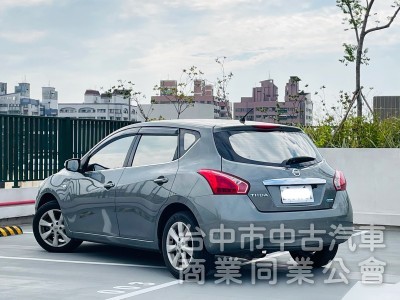 2014．Nissan．Tiida．灰色