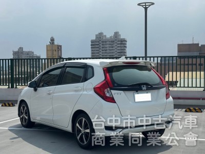 2017．Honda．FIT．白色