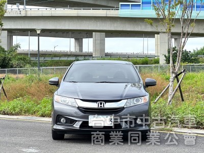 2017．Honda．City．灰色