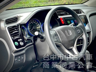 2017．Honda．City．灰色