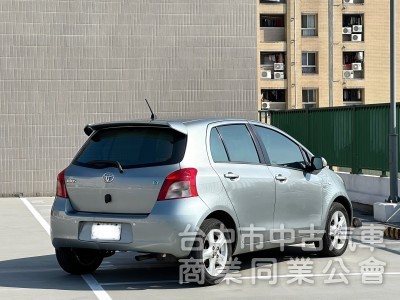 2006．Toyota．Yaris．灰色