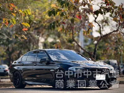 2012．BMW．528i．黑色