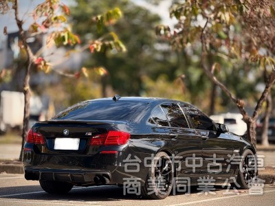 2012．BMW．528i．黑色