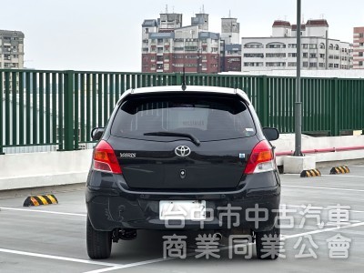 2012．Toyota．Yaris．黑色