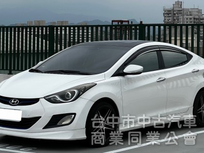 2013．Hyundai．Elantra