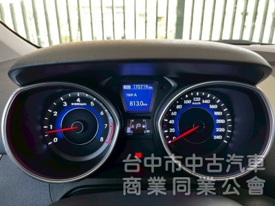 2013．Hyundai．Elantra