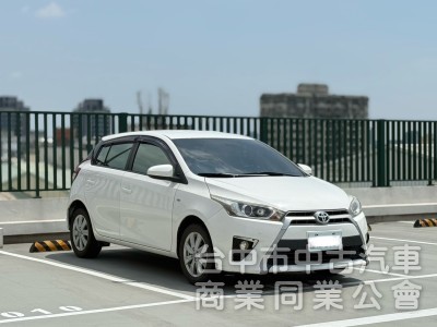 2015・TOYOTA・YARIS