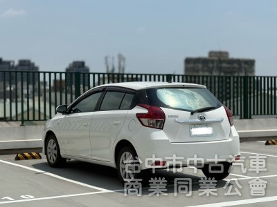 2015・TOYOTA・YARIS