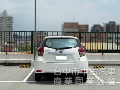 2015・TOYOTA・YARIS