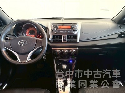 2015・TOYOTA・YARIS