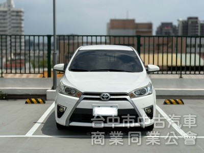 2015・TOYOTA・YARIS