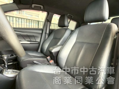 2015・TOYOTA・YARIS