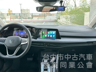 2023 Golf Variant 里程4.5萬