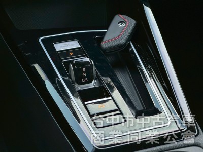 2023 Golf Variant 里程4.5萬