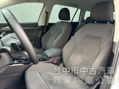 2023 Golf Variant 里程4.5萬