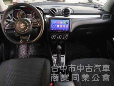 原廠鈑件 里程3萬多公里 Keyless免匙系統 立約擔保里程及車況 可全額貸