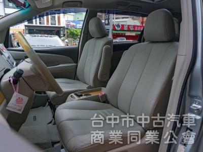 一手車里程保證 只跑8萬多公里 電動尾門雙電動滑門 全新安卓機(前後)螢幕