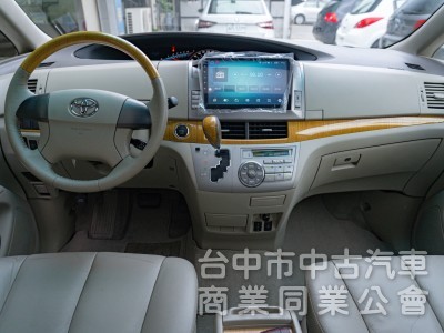 一手車里程保證 只跑8萬多公里 電動尾門雙電動滑門 全新安卓機(前後)螢幕
