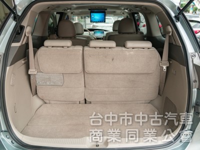 一手車里程保證 只跑8萬多公里 電動尾門雙電動滑門 全新安卓機(前後)螢幕