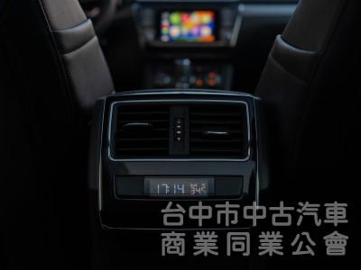 Superb Combi 全景天窗 HID氙氣頭燈 MIB多媒體資訊娛樂系統 可全額貸款