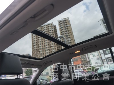 Superb Combi 全景天窗 HID氙氣頭燈 MIB多媒體資訊娛樂系統 可全額貸款