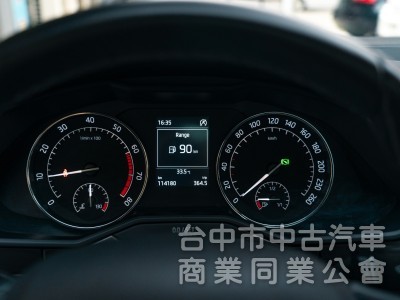 Superb Combi 全景天窗 HID氙氣頭燈 MIB多媒體資訊娛樂系統 可全額貸款