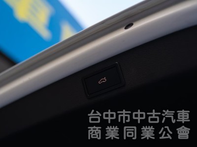 Superb Combi 全景天窗 HID氙氣頭燈 MIB多媒體資訊娛樂系統 可全額貸款