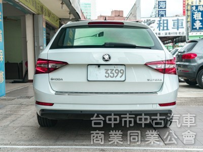 Superb Combi 全景天窗 HID氙氣頭燈 MIB多媒體資訊娛樂系統 可全額貸款