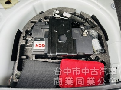 3-Door 小改款1.4｜電瓶後移