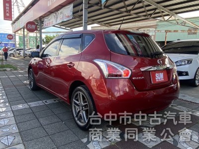 2014年 Nissan Tiida 5D Turbo 1.6 原鈑件 恆溫 I-key 導航 社會新鮮人優質的代步首選