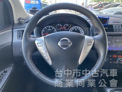 2014年 Nissan Tiida 5D Turbo 1.6 原鈑件 恆溫 I-key 導航 社會新鮮人優質的代步首選