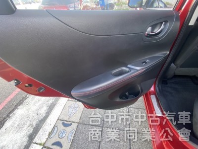 2014年 Nissan Tiida 5D Turbo 1.6 原鈑件 恆溫 I-key 導航 社會新鮮人優質的代步首選