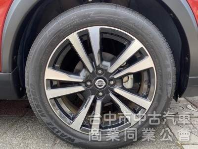 2019年 Nissan KICKS 1.5 豪華版 原鈑件認證車 僅跑2萬公里 I-Key  恆溫 熱門跨界小休旅首選