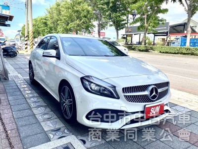 2017年 M-Benz A180 1.6 AMG LINE 總代理 原鈑件 僅跑5萬公里好開好操控 便宜入手賓士小鋼砲