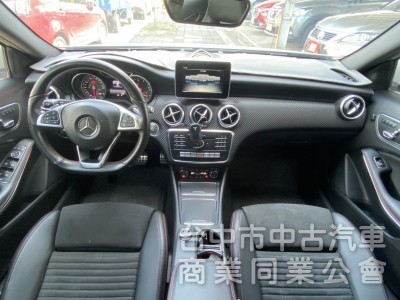 2017年 M-Benz A180 1.6 AMG LINE 總代理 原鈑件 僅跑5萬公里好開好操控 便宜入手賓士小鋼砲