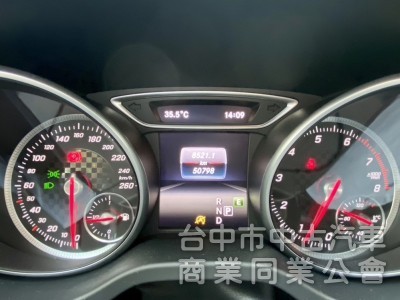 2017年 M-Benz A180 1.6 AMG LINE 總代理 原鈑件 僅跑5萬公里好開好操控 便宜入手賓士小鋼砲