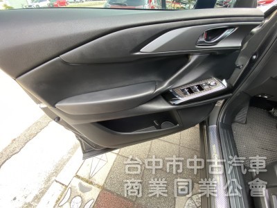 2021年 Mazda CX-9 正七人座 原鈑件 僅跑4萬公里 ACC 電尾門 Apple Carpl絕美豪華運動休旅