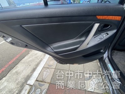 2007年 Toyota  Camry  2.0  E版 里程少 黑內裝 HID頭燈 雙區恆溫 妥善率高的國民家庭房車