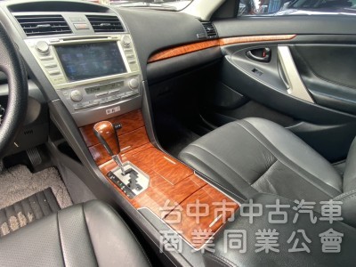 2007年 Toyota  Camry  2.0  E版 里程少 黑內裝 HID頭燈 雙區恆溫 妥善率高的國民家庭房車