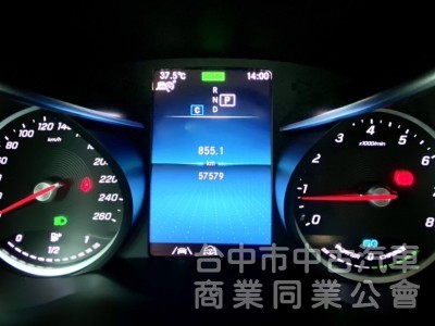 2021年式 M-BENZ GLC300 AMG 4MATIC 2.0 總代理 輕油電 僅跑5萬公里 最暢銷德系休旅車