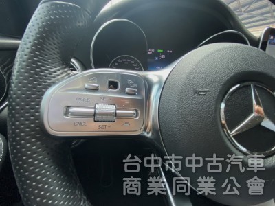 2021年式 M-BENZ GLC300 AMG 4MATIC 2.0 總代理 輕油電 僅跑5萬公里 最暢銷德系休旅車