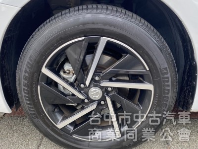 2022年 Nissan TIIDA 5D 1.6 J版 原鈑件 僅跑1.2萬公里 LED頭燈 環景影像 都會型時尚小車