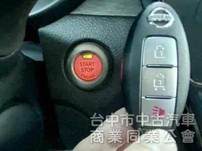 2022年 Nissan TIIDA 5D 1.6 J版 原鈑件 僅跑1.2萬公里 LED頭燈 環景影像 都會型時尚小車