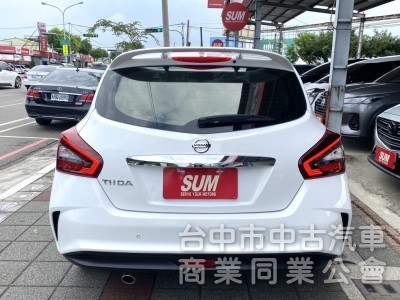 2022年 Nissan TIIDA 5D 1.6 J版 原鈑件 僅跑1.2萬公里 LED頭燈 環景影像 都會型時尚小車